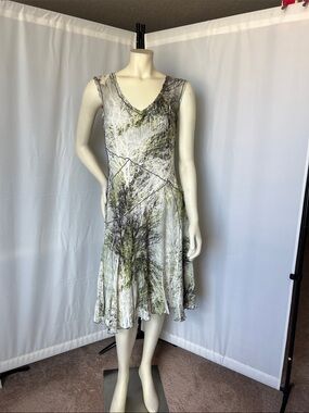 Komarov Sleeveless V-Neck A-Line Crinkle Tree Print Dress